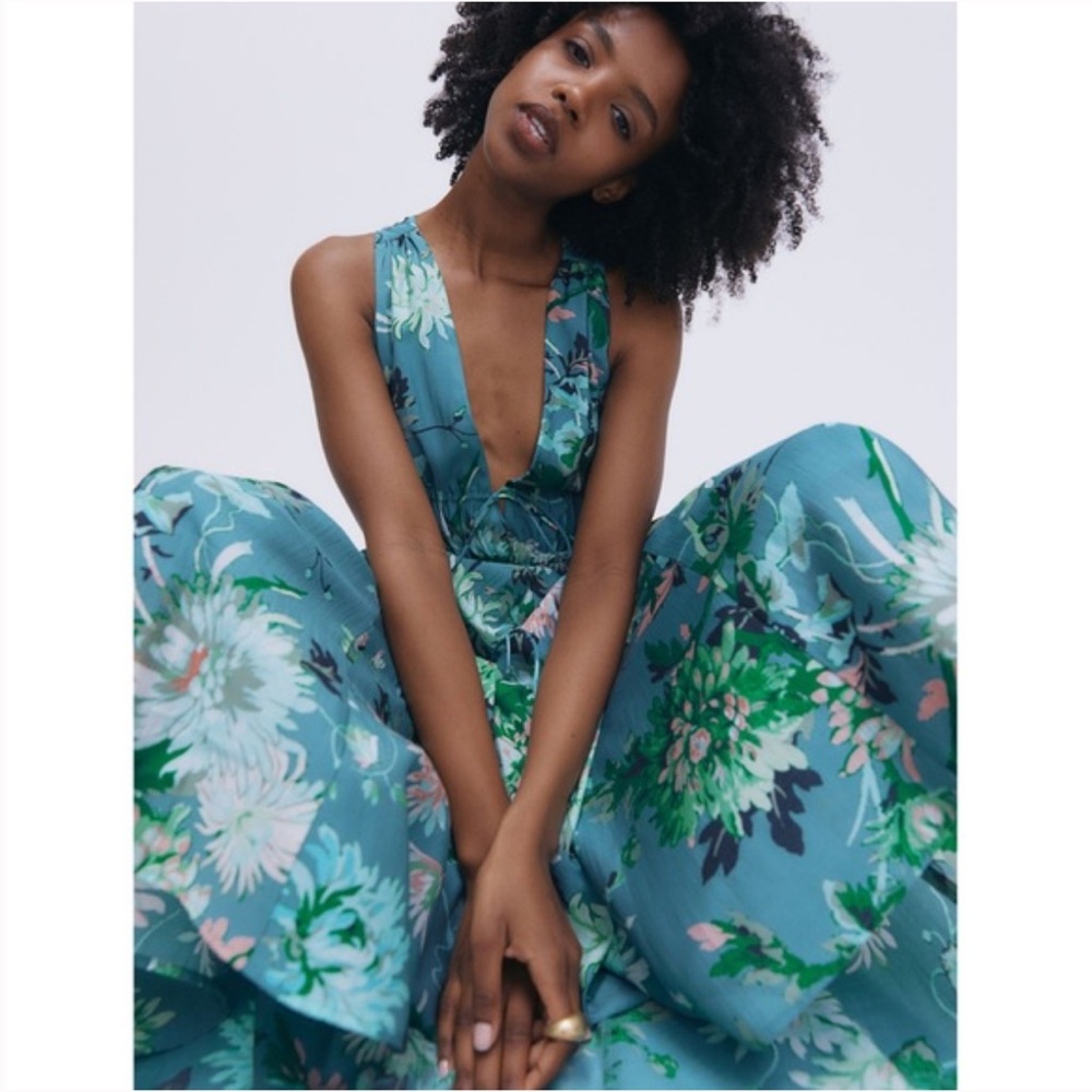 H&M Floral Deep V Maxi Dress - Picture 3 of 14